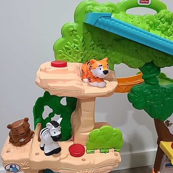 Fisher Price Little People Share & Care Safari Jungle Playset. 15 Animal Figures - Picture 4 of 17